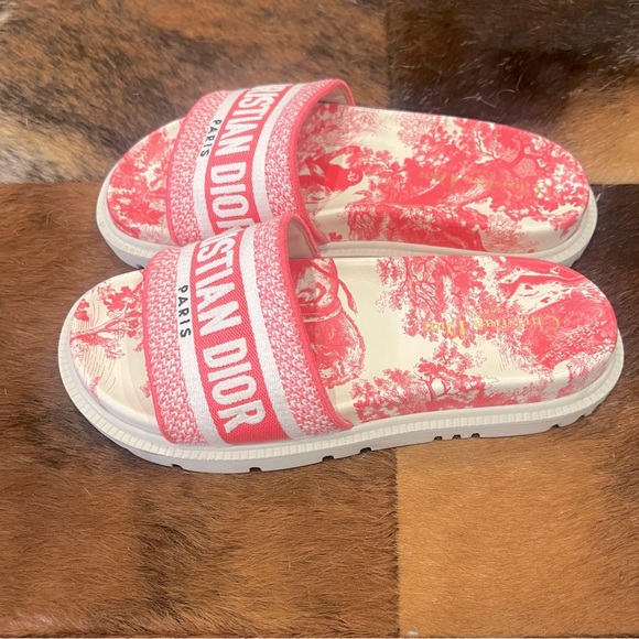 Christian Dior DWay Platfrom Slides - Hot Pink - Picture 4 of 8